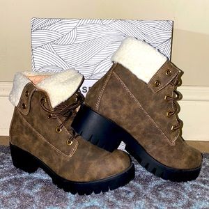 Chase + Chloe Combat Style Boots with Fur